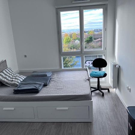 סארטרוויל Chambre Privee Dans Un Appartement A 37 Min De Champs Elysees מראה חיצוני תמונה