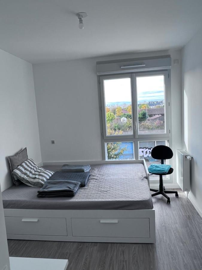 סארטרוויל Chambre Privee Dans Un Appartement A 37 Min De Champs Elysees מראה חיצוני תמונה