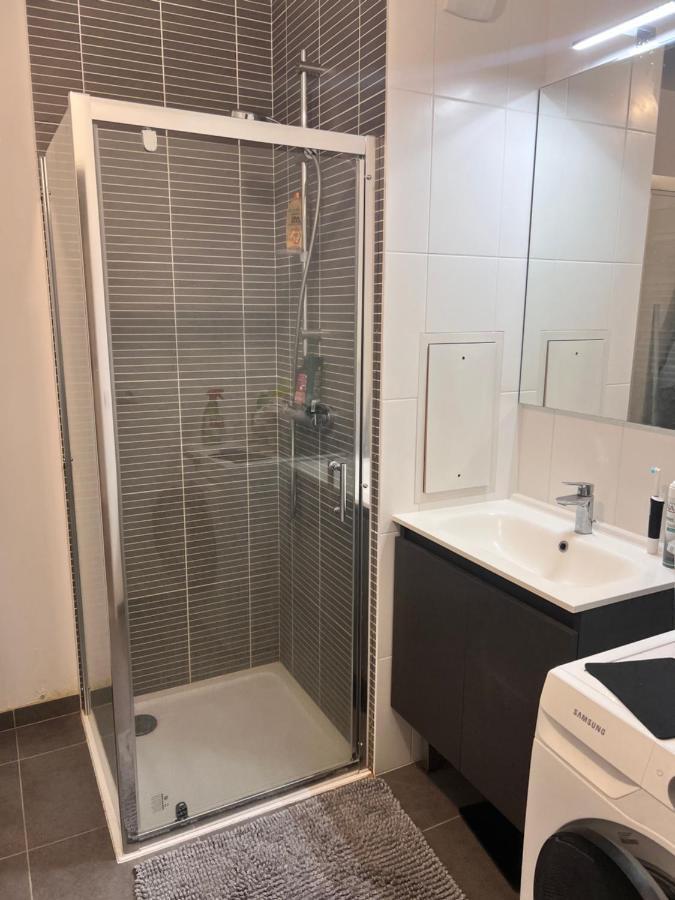 סארטרוויל Chambre Privee Dans Un Appartement A 37 Min De Champs Elysees מראה חיצוני תמונה